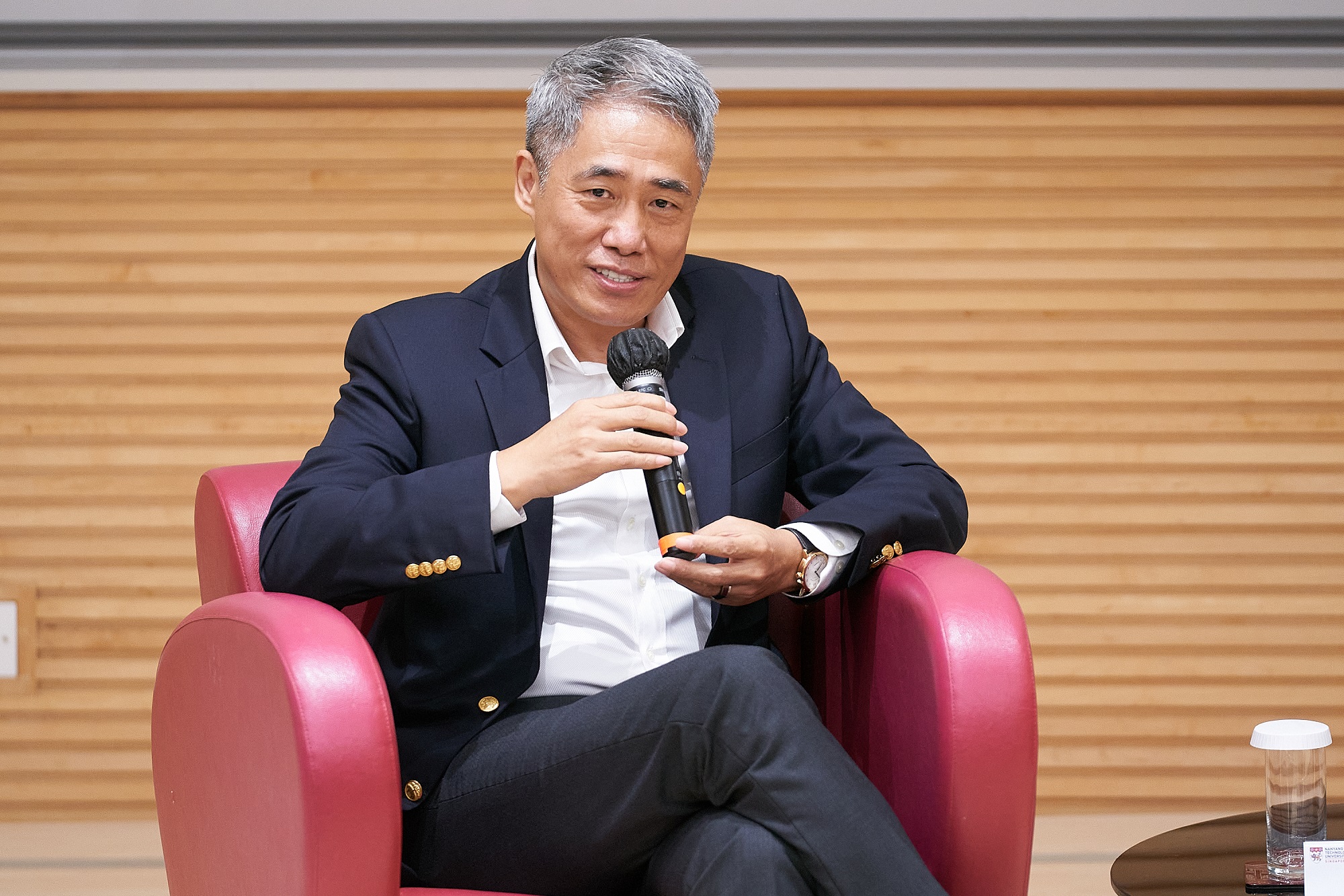 A Dialogue with Dr Shi Xu – From Academic to Tech Tycoon | NTU Singapore
