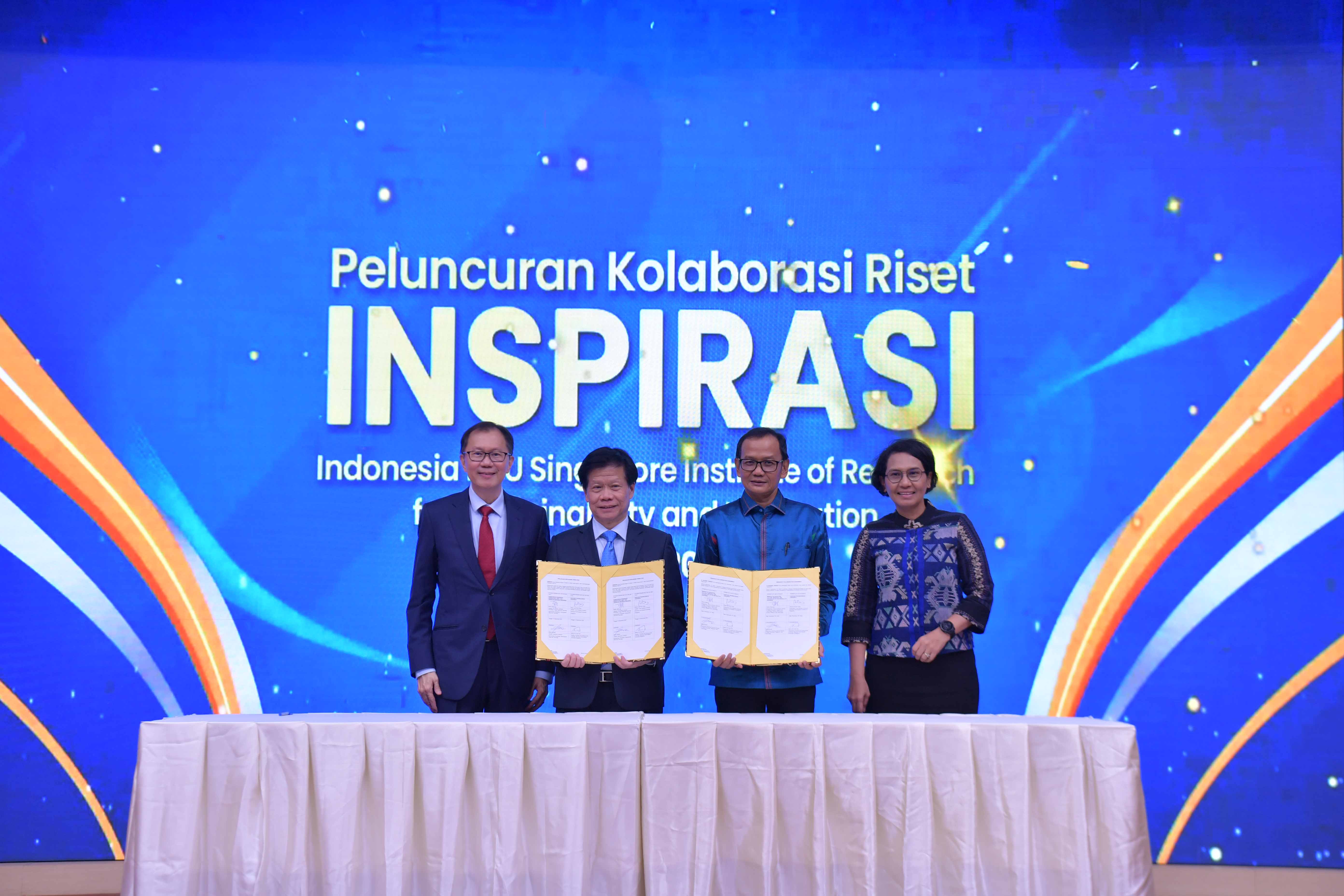 NTU President Prof HoTeck Hua; NTU Vice President (Industry) and Co-Chair of the INSPIRASI Governing Board Prof Lam Khin Yong;  Prof Nizam; and Dr. Ir Suharti, at the launch of INSPIRASI  
