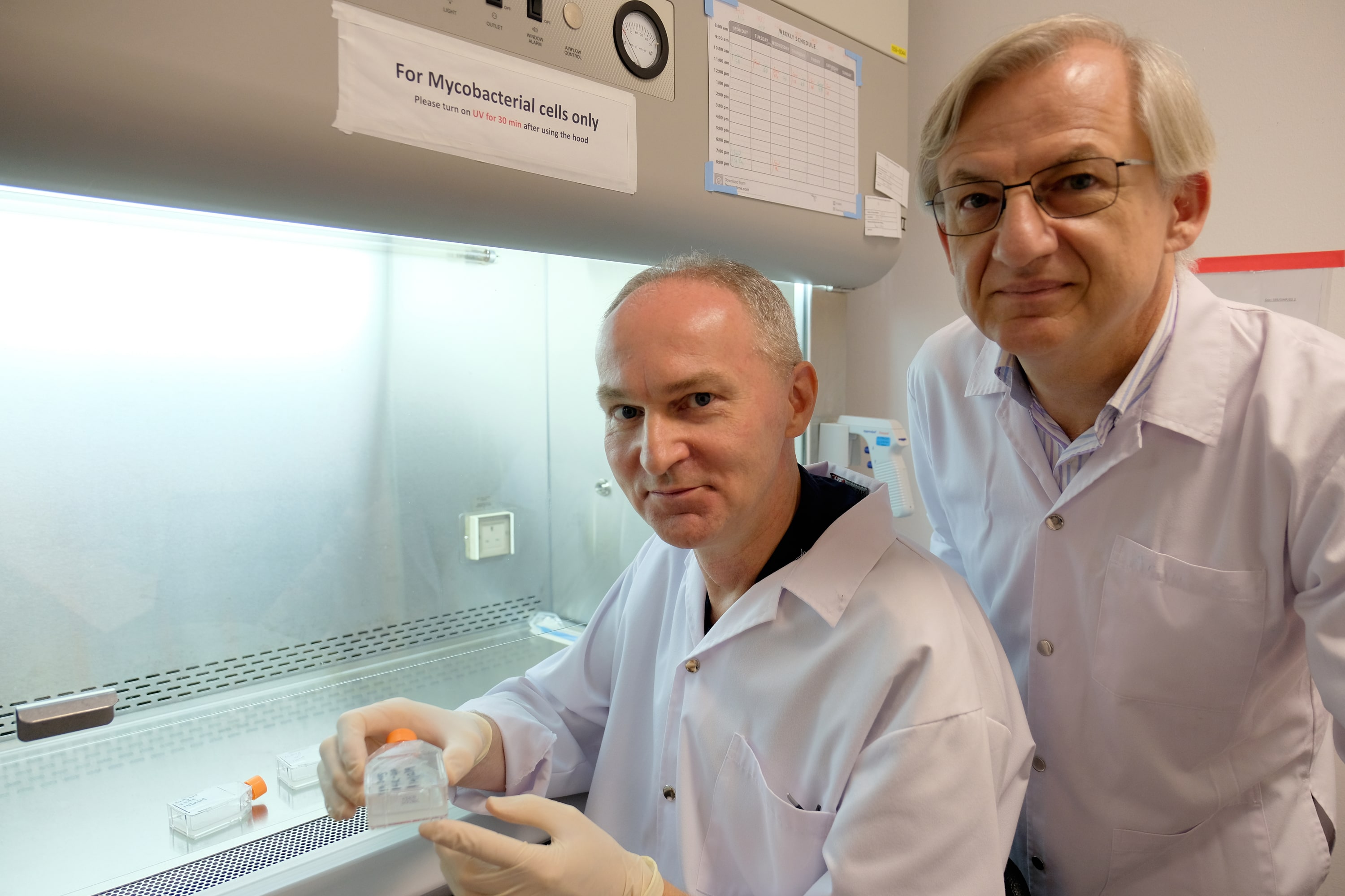 Professor Gerhard Grüber and Associate Professor Roderick Wayland Bates in the laboratory