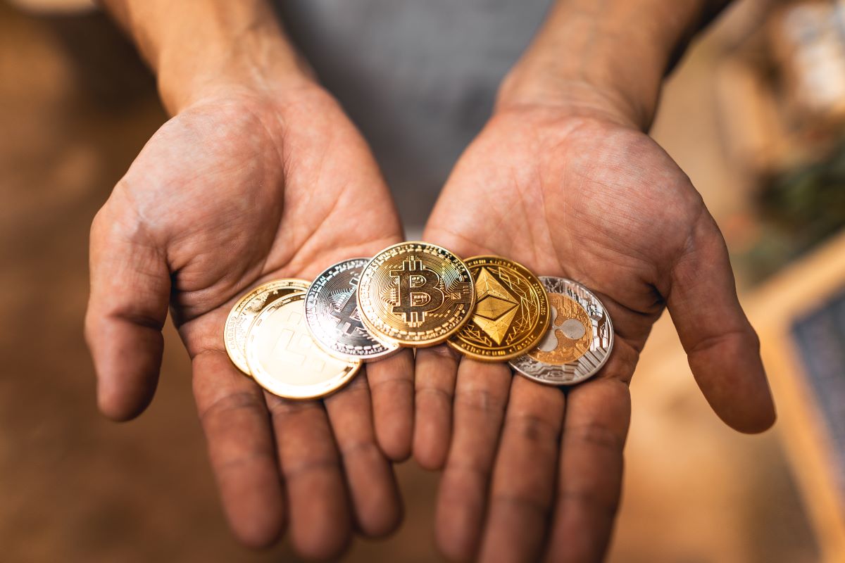 Cryptocurrency golden bitcoin