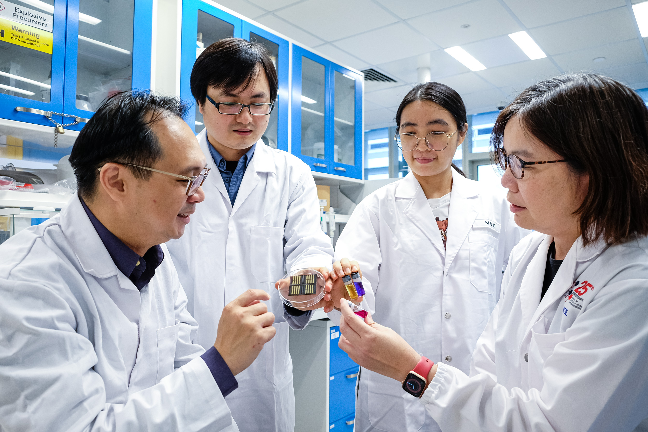 Professor Sum Tze Chien; Dr Ye Senyun, research fellow from NTU’s School of Physical and Mathematical Sciences; Dr Rao Haixia, and Professor Lam Yeng Ming