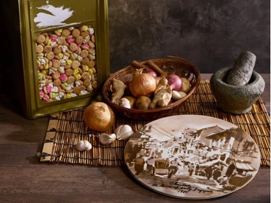 Through his distinctive fusion of Chinese ink fluidity and the texture of Western painting traditions, Associate Professor Ng Woon Lam captures the spirit of Singapore’s 60-year journey, infusing the collection with cultural depth and artistic expression.