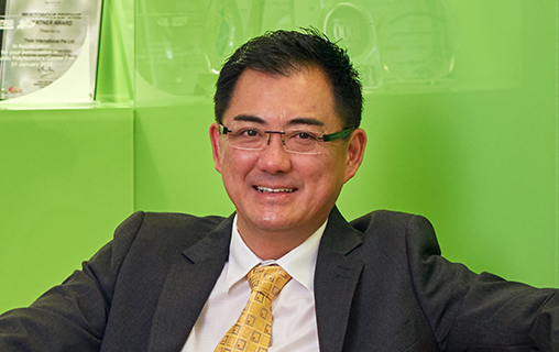 Lee Zee Sye, Simon