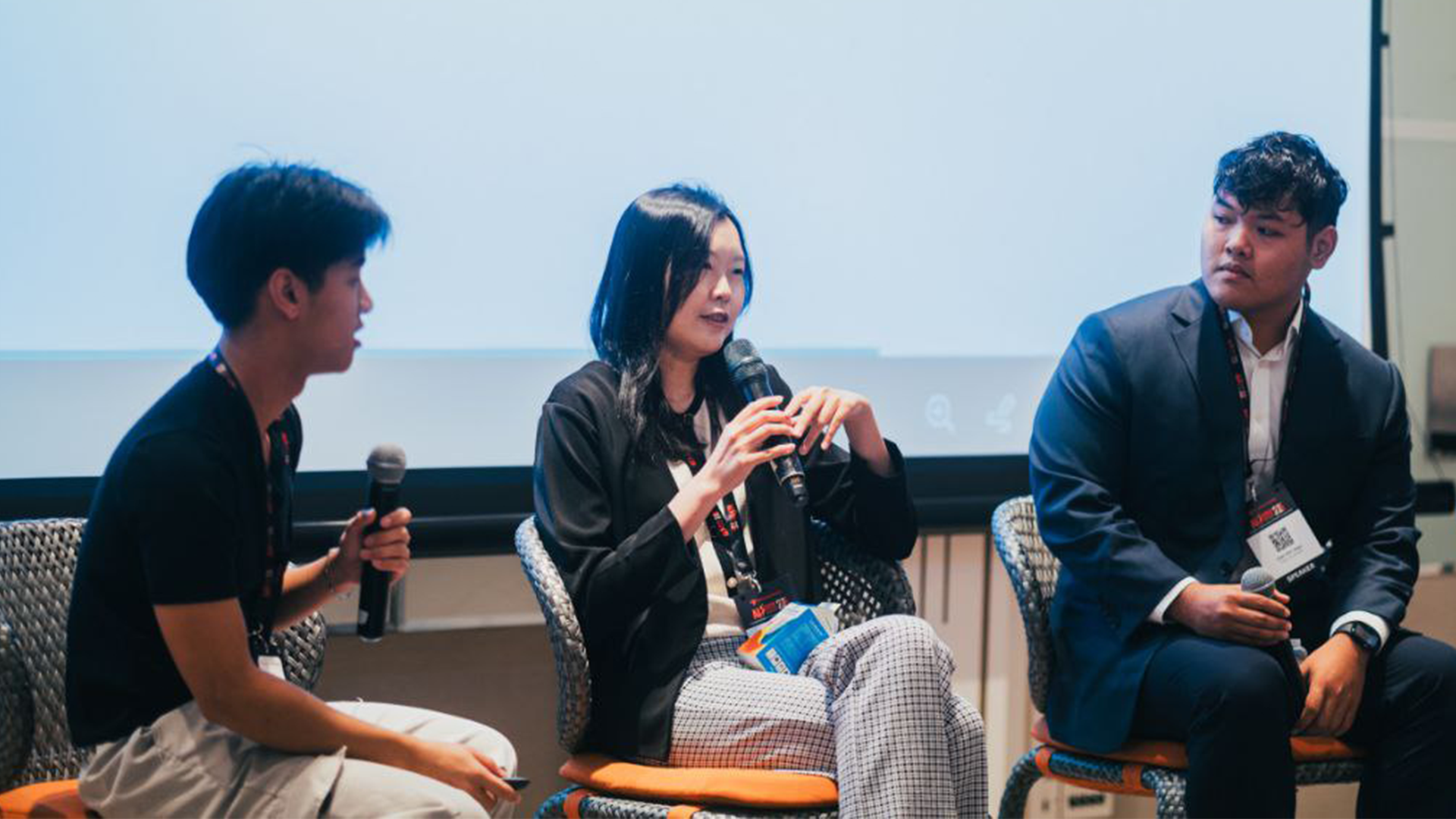 NTU CCDS PhD Researcher Alysa Tan speaking to students