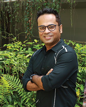 Assoc Prof Sourav S Bhowmick has been named among 64 ACM Distinguished Members “for outstanding scientific contributions to computing”. 