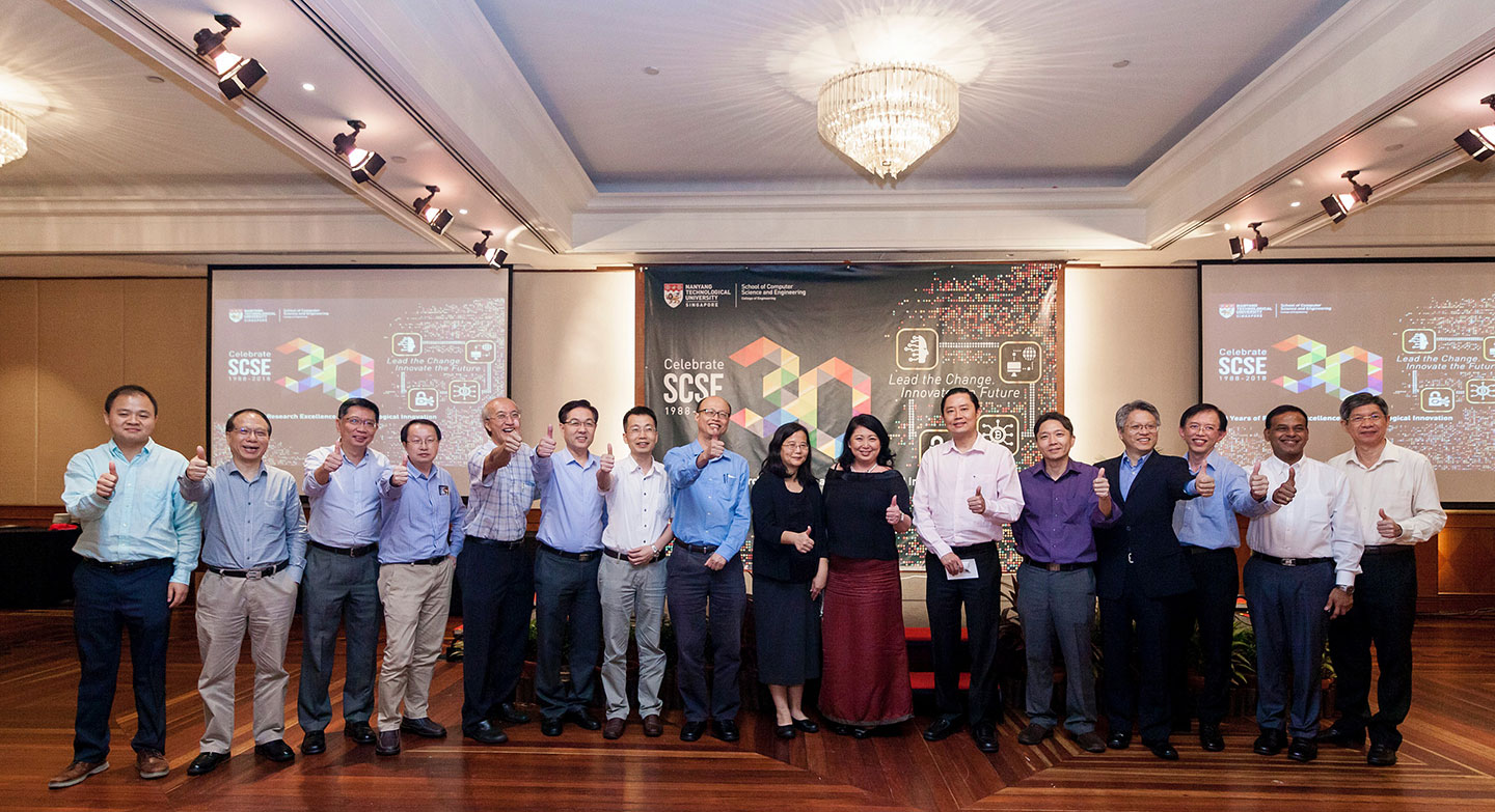 As part of the series of celebrations commemorating the ‘Celebrate SCSE30’ campaign, the school organised a 30th anniversary dinner at Raffles Marina Clubhouse on 9 November 2018.