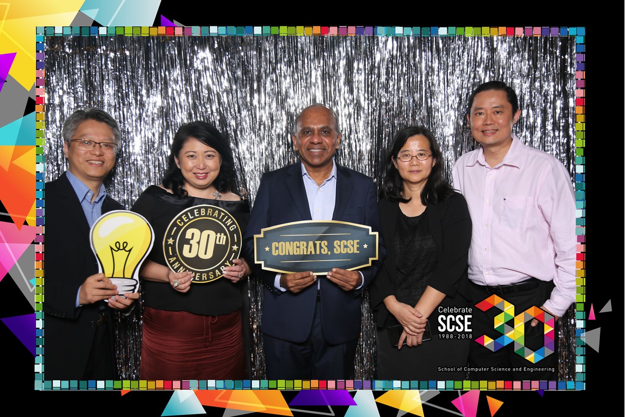 The occasion was graced by NTU President, Professor Subra Suresh as the Guest-of-Honour, accompanied by Vice President (Admin), Ms Tan Aik Na and Dean, CoE, Prof Louis Phee.