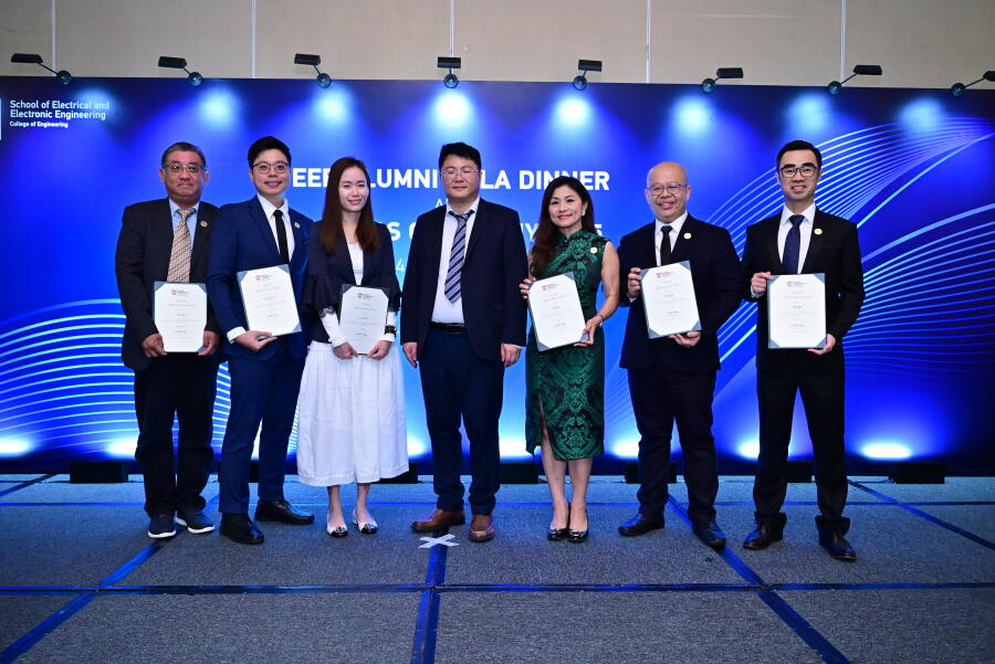 NTU EEE Alumni Service Award Winners