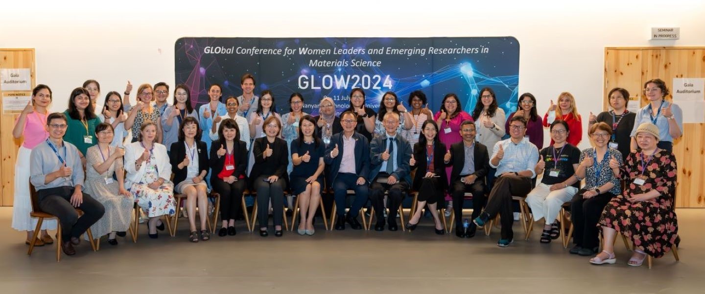 Group of GLOW2024 conference attendees