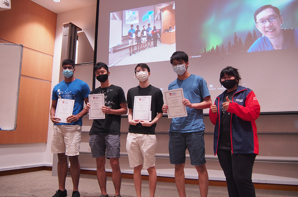 Runners-up prize was awarded to a team from NUS: (from left) Seth Chew, Datla Prithvi Raj, Chen Pang Yen Byron, and Fan Zeyu.