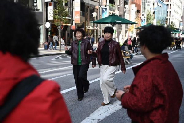 Some Chinese tourists call off trips to Japan amid spat | School