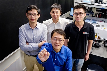 Prof Wang Qijie, Zhang Baile, Chong Yidong