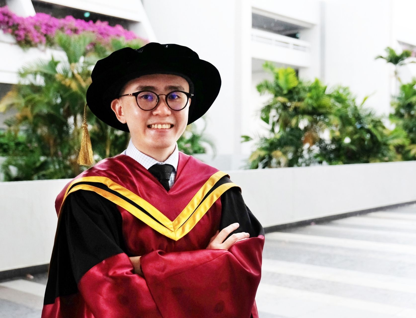 Dr Alvin Chew graduation portrait