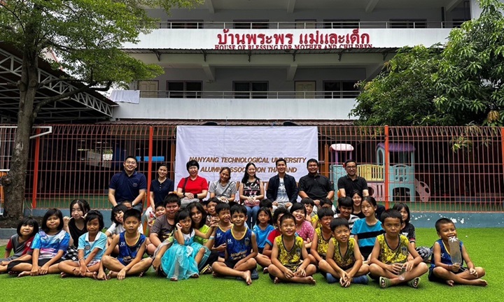 NTUAA Thailand CSR blessing home children