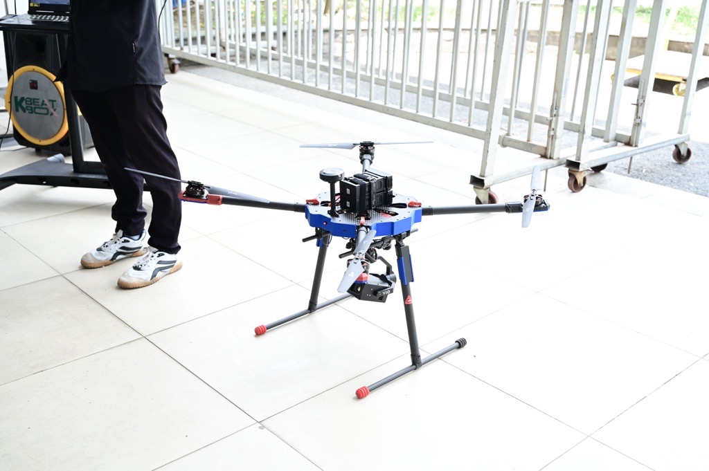 Photo 1: A live drone demo at Saigon Hi-Tech Park highlighting Vietnam’s innovation focus