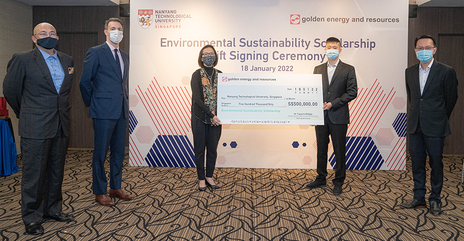 Environmental Sustainability Scholarship Gift Signing Ceremony Ceremony