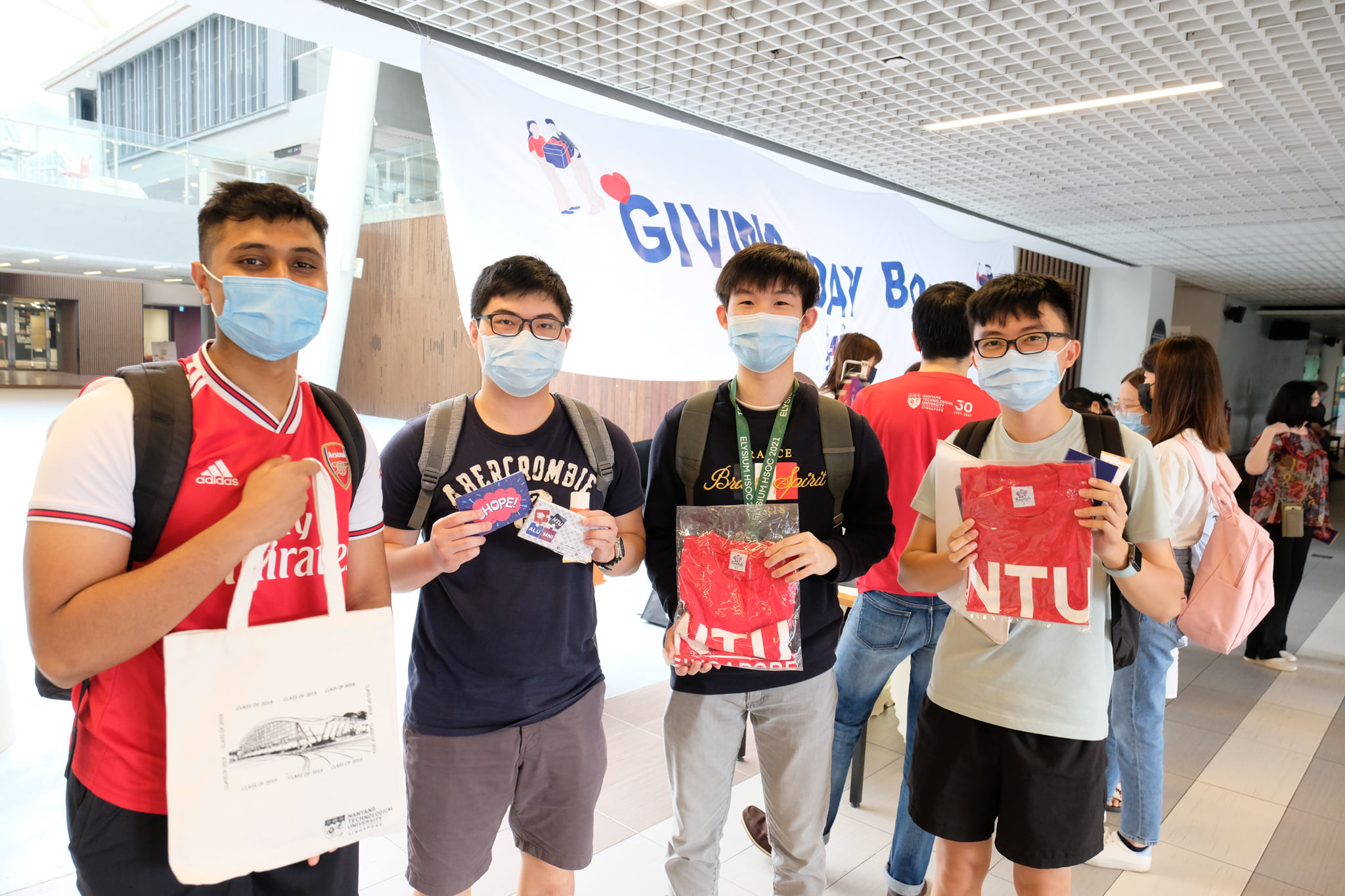 Students supporting NTU’s inaugural Giving Day on 23 March.