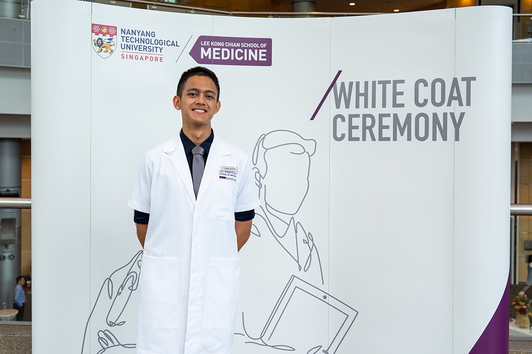 Aufal, white coat 2025