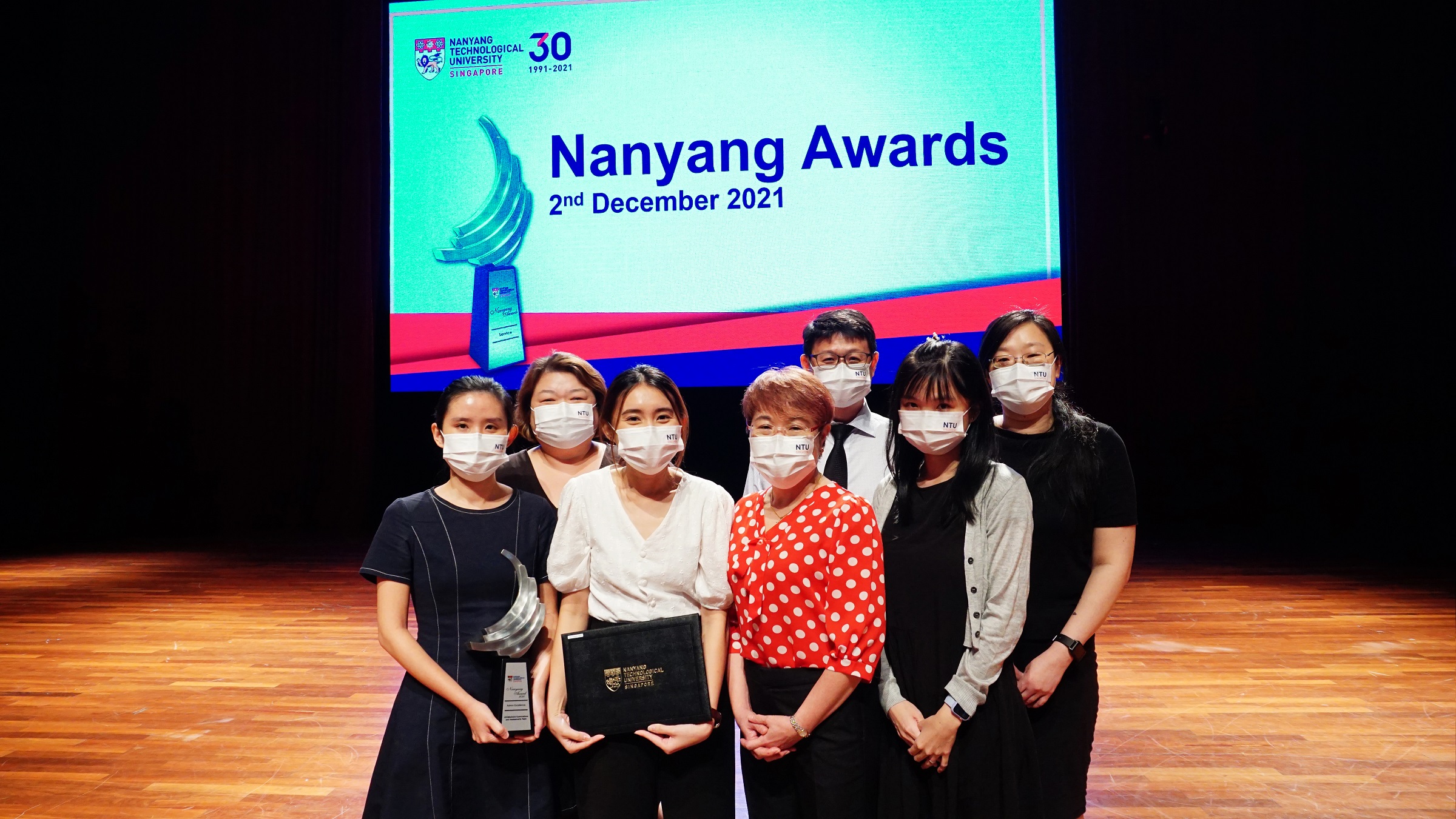 LKCMedicine's Outstanding achievements at Nanyang Awards 2021