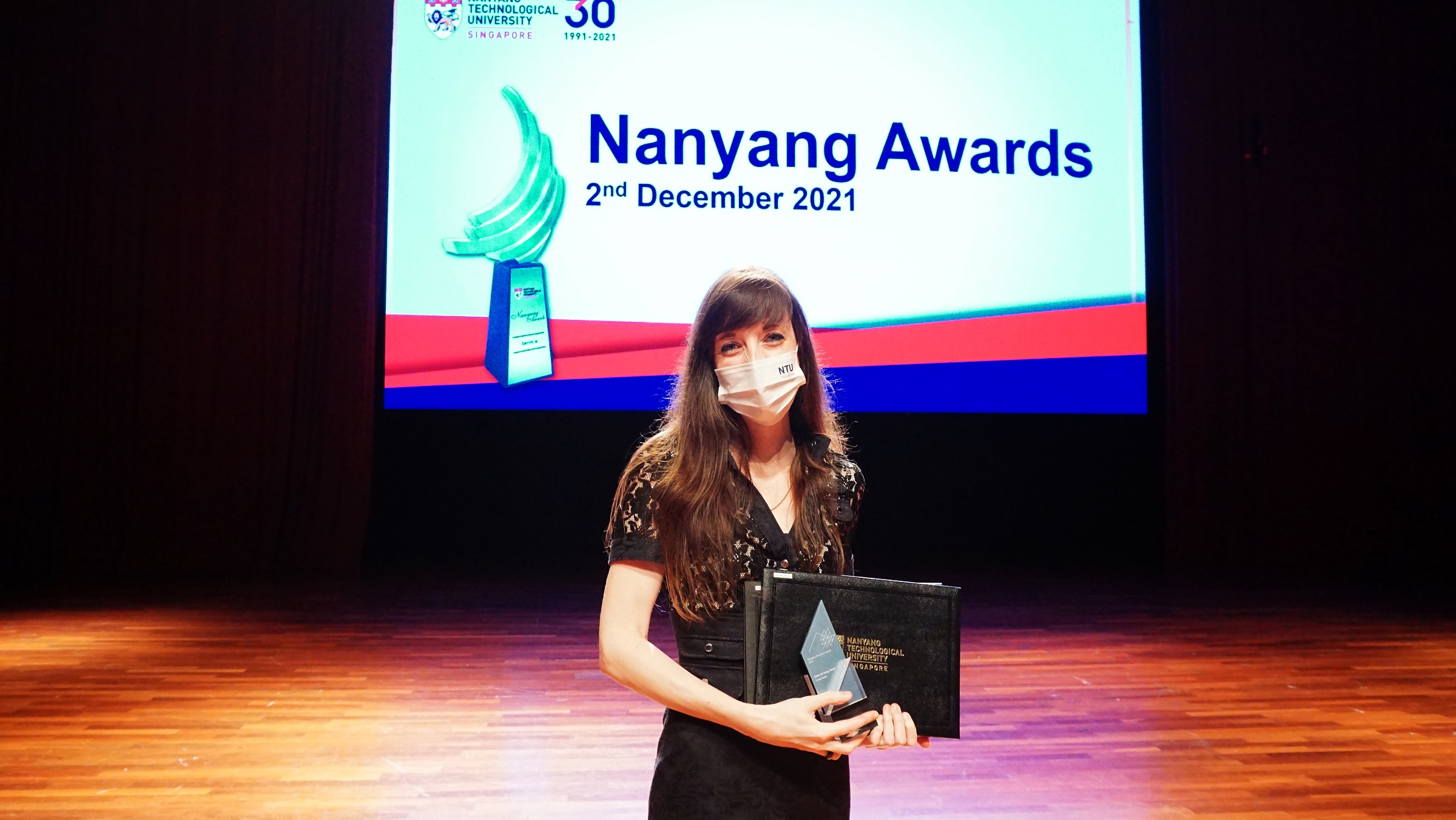 LKCMedicine's Outstanding achievements at Nanyang Awards 2021