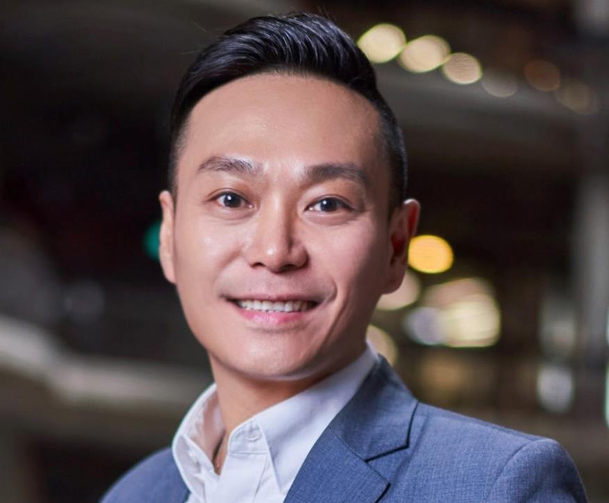 Dr Andy Hau Yan HO_2 [8x10]