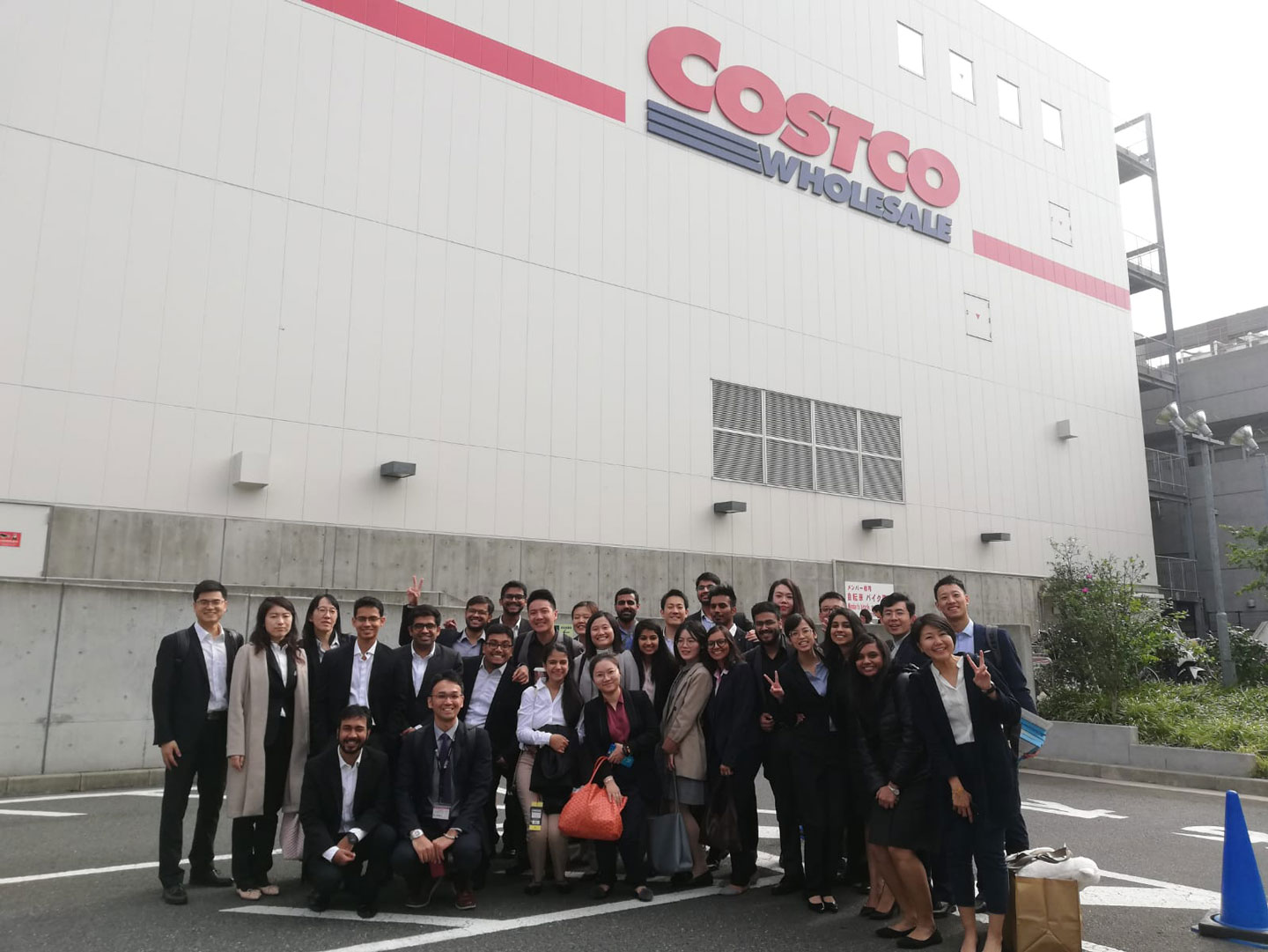 Nanyang MBA students visiting Costco, Tokyo 2019