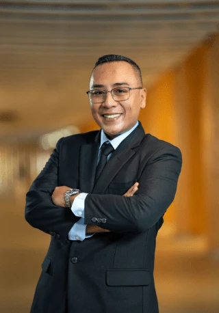 Zulkifli Mohd Salleh, who transitioned from marketing to public health through NTU’s FlexiMasters in General Management.