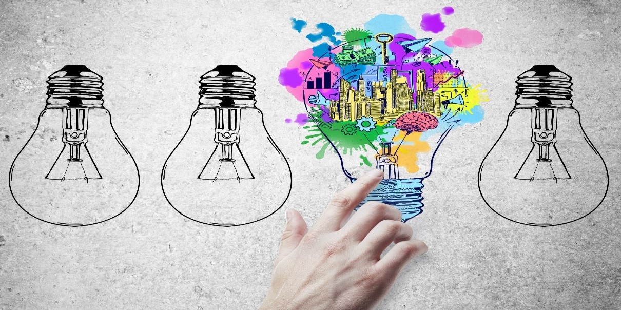 Drawing of lightbulbs to show idea concept
