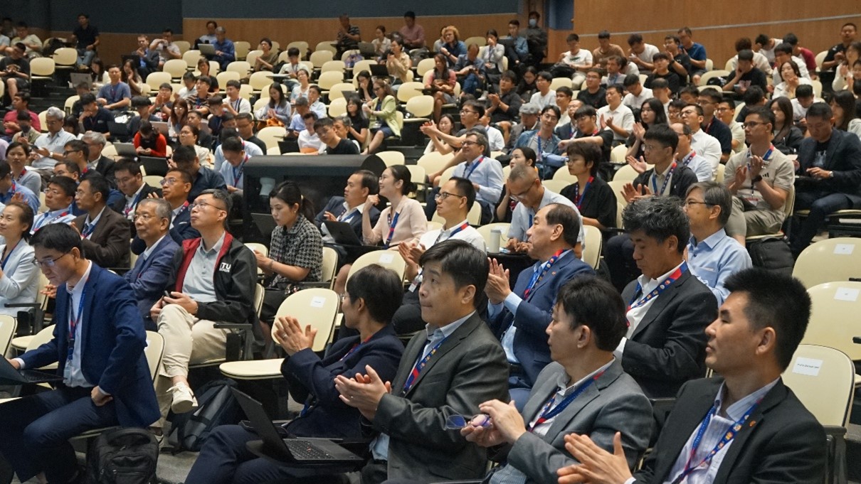 The symposium attracted over 500 on-site participants, creating a vibrant forum for researchers, professional engineers, and industry professionals to exchange ideas