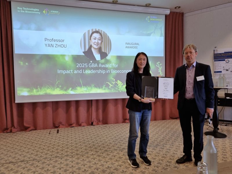 Prof Zhou Yan; Global Bioeconomy Alliance (GBA) Award 