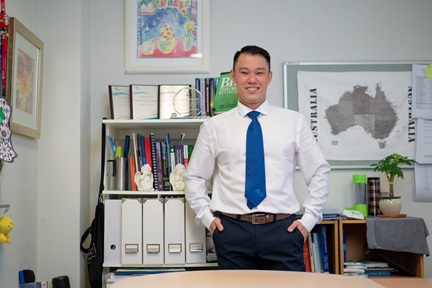 NA Assoc Prof Gregory Arief D. Leim 0020rc