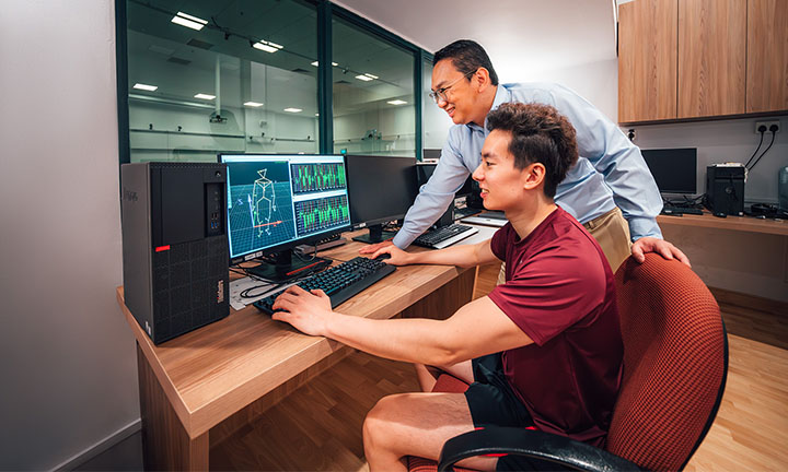 PESS Bio Monitoring in Computer Lab (720x432px)