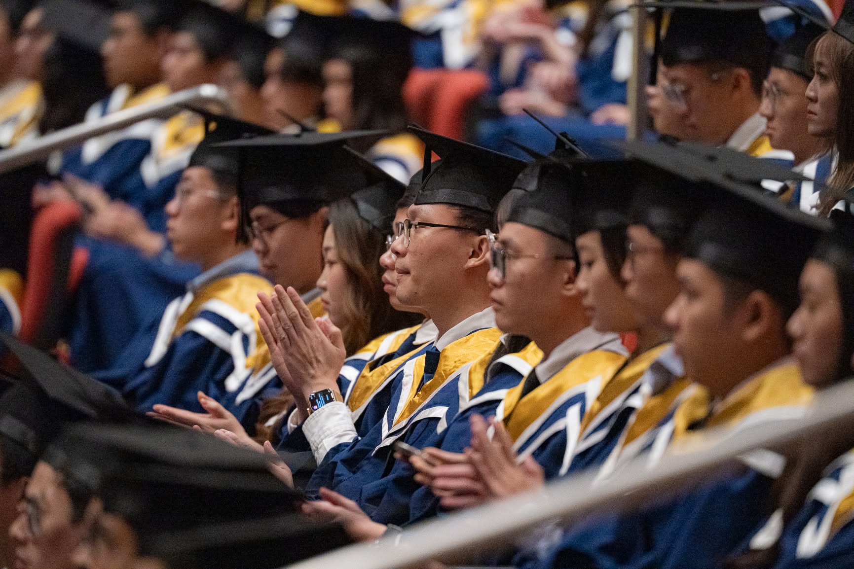 Grads clapping Grads clapping