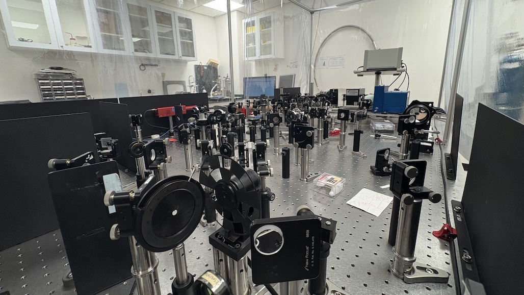 Photo of 2DES Equipment where molecular interactions are studied closely