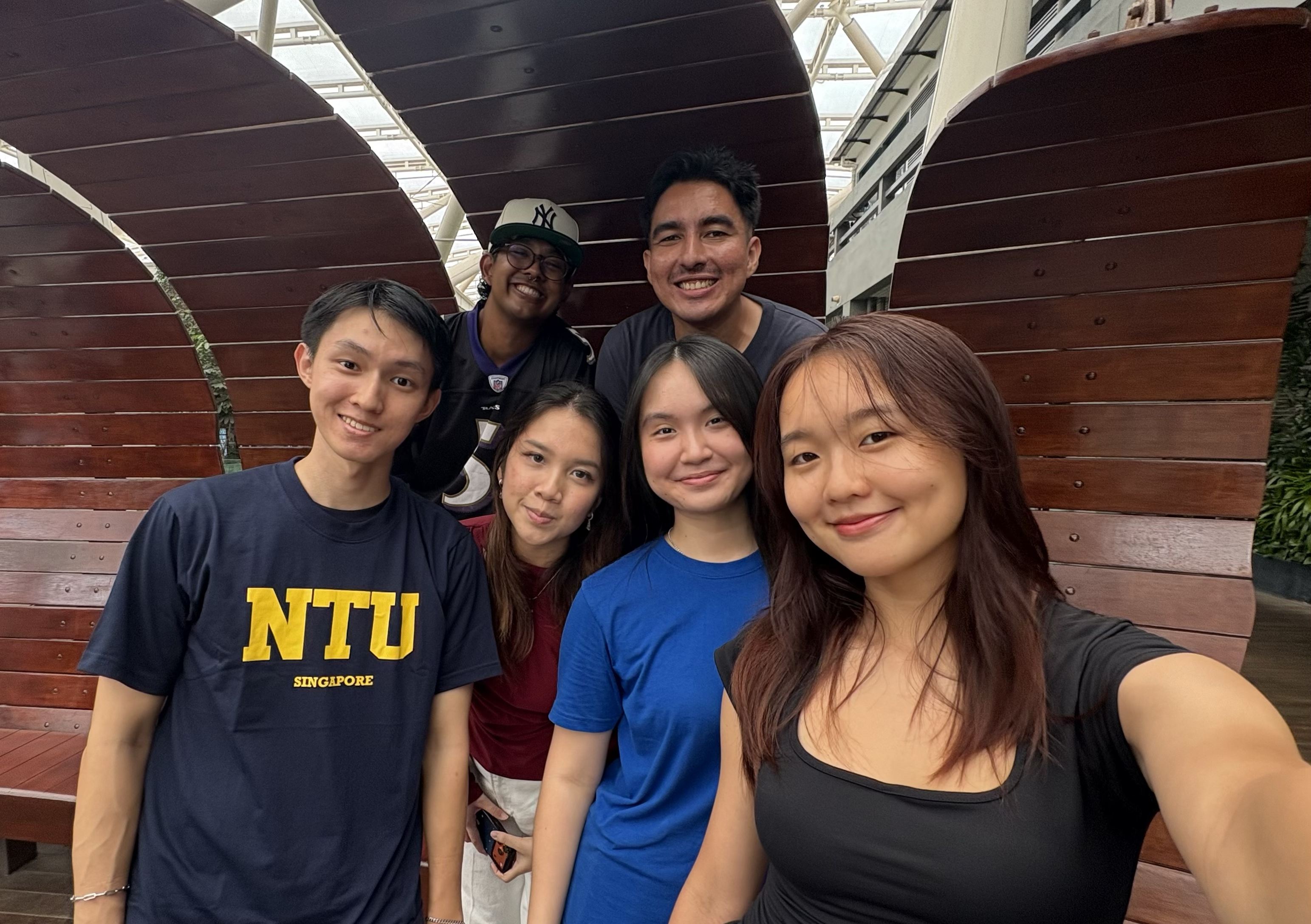 good group selfie