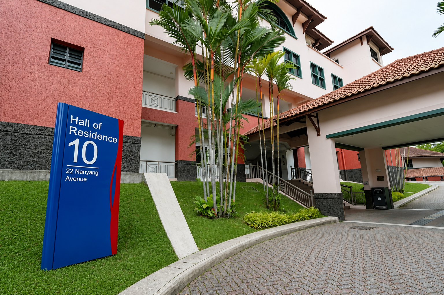 Hall 10 Signage