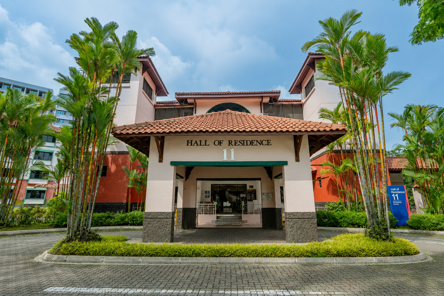 Hall 11 Entrance