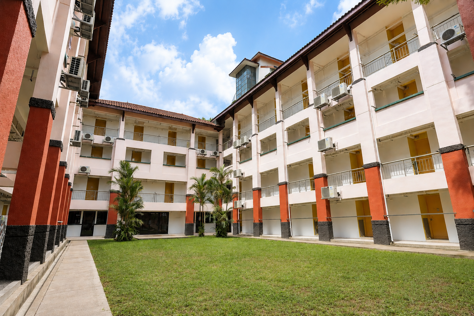 Hall 11 Grounds