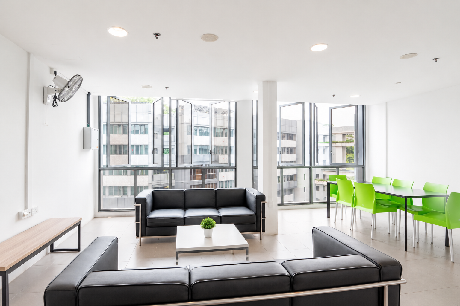 Hall 7 Lounge