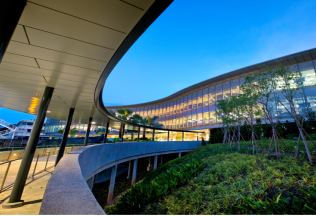 The Arc Sideview