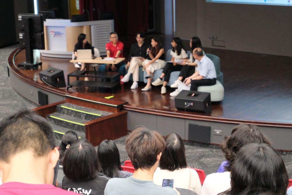 Undergraduate forum