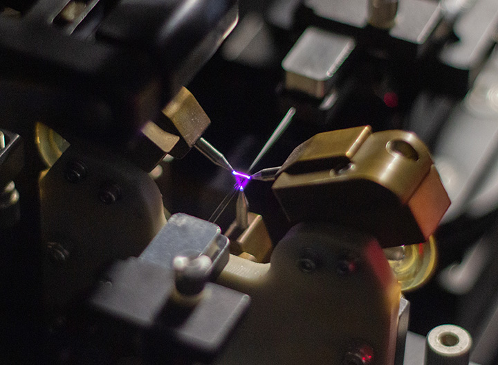 Laser
