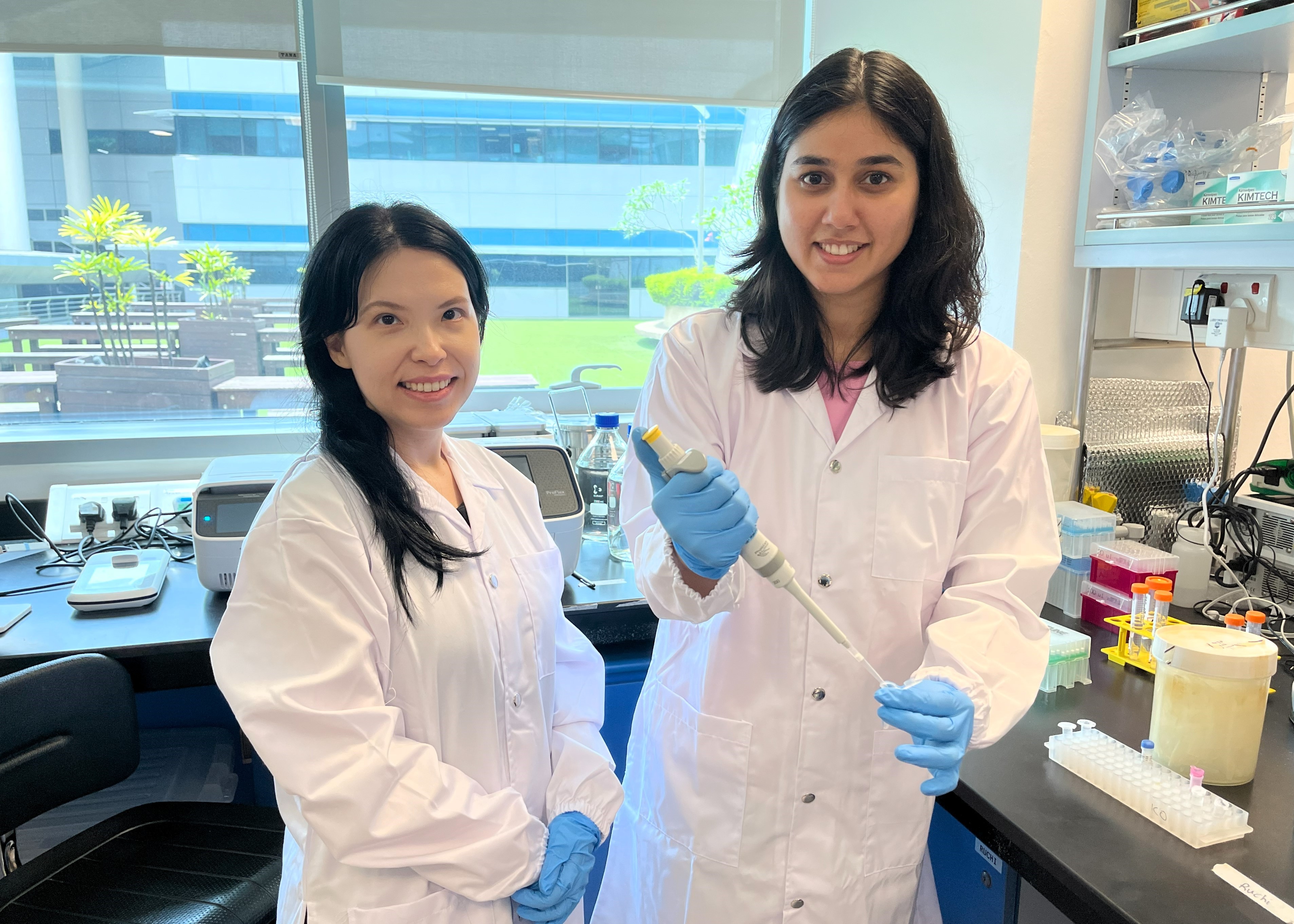 Associate Professor Melissa Jane Fullwood from NTU’s School of Biological Sciences (SBS) and NTU SBS Research Fellow Dr Ruchi Choudhary, the NTU co-lead authors of the study