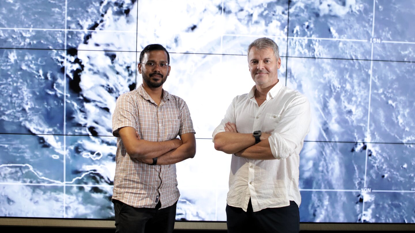 EOS Senior Research Fellow Dr Dhrubajyoti Samanta and Director of NTU’s Earth Observatory of Singapore (EOS) and NTU Asian School of the Environment Professor Benjamin Horton