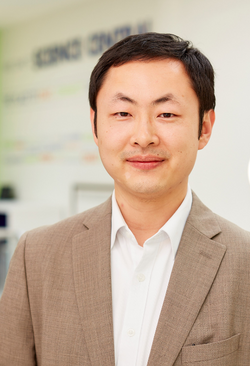 Dr Fan Xiuyi