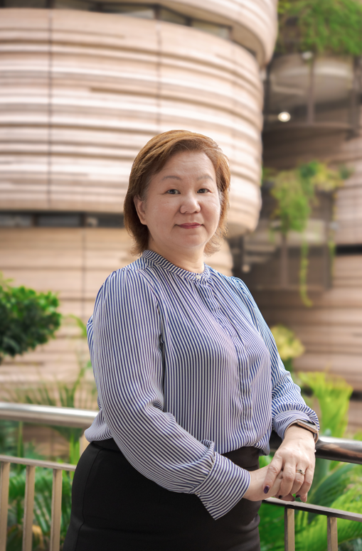 yvonne website