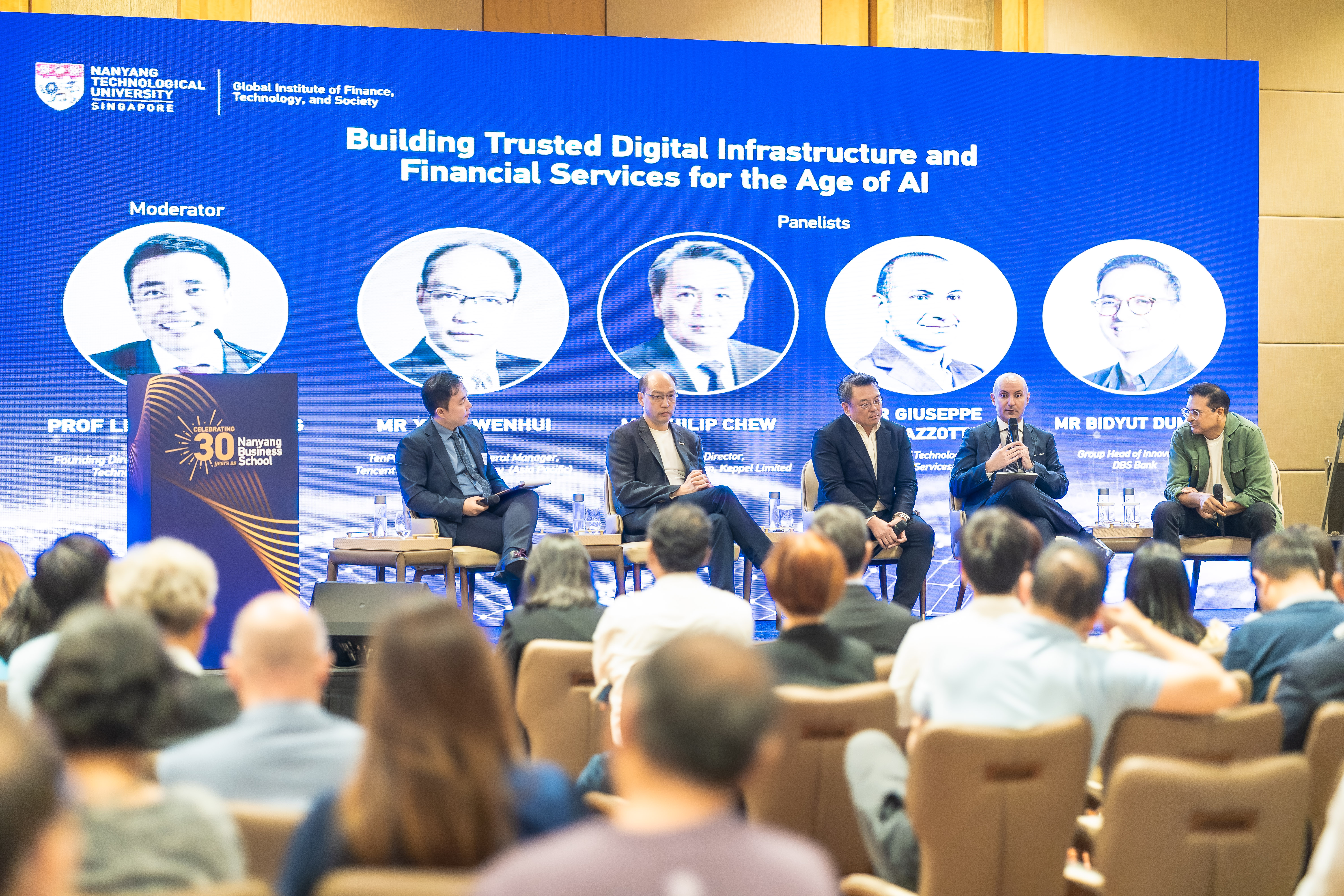 Panel Discussion Building Trusted Digital Infrastructure and Financial Services for the Age of AI_0006