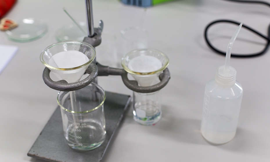 Liquid Separation Method