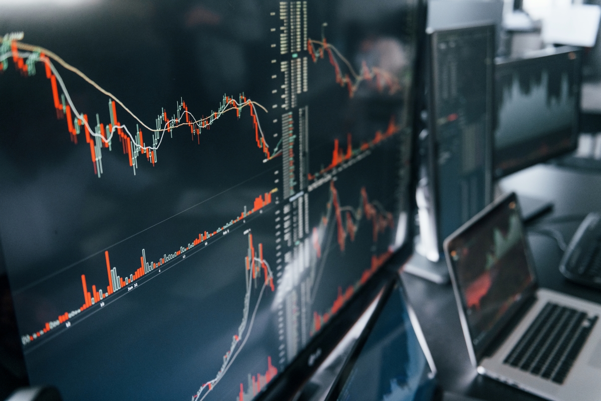 close-up-view-of-computer-display-many-of-stock-g-2026-03-24-05-01-44-utc