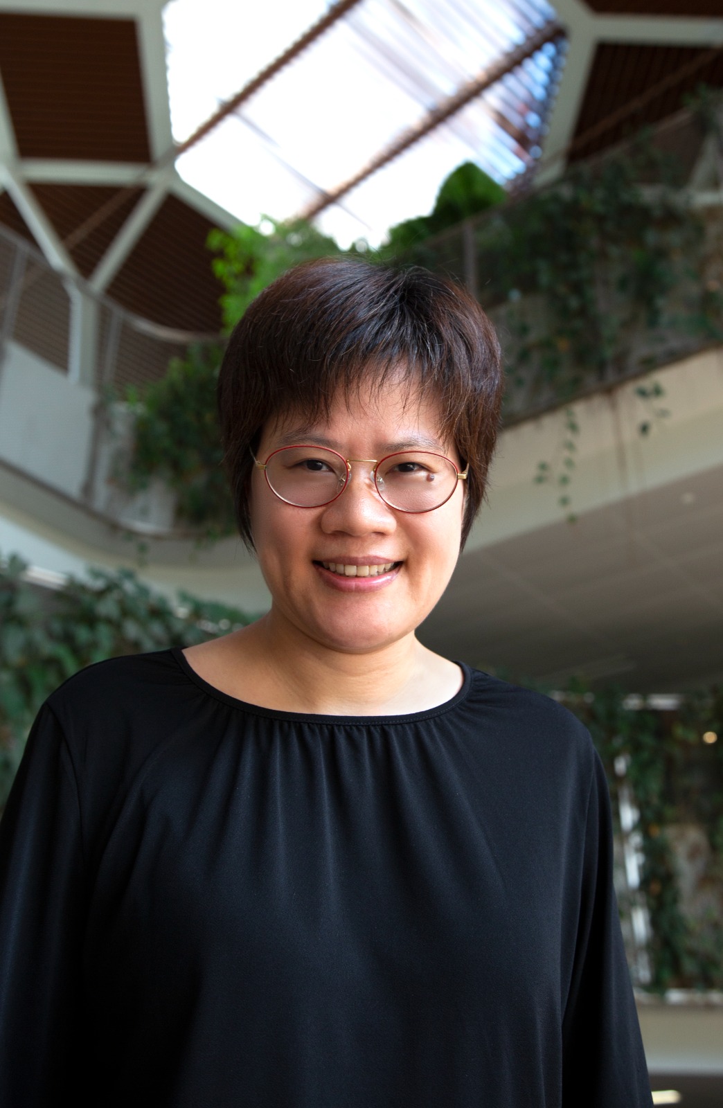 Portrait photo of Assoc Prof Kelly Ke